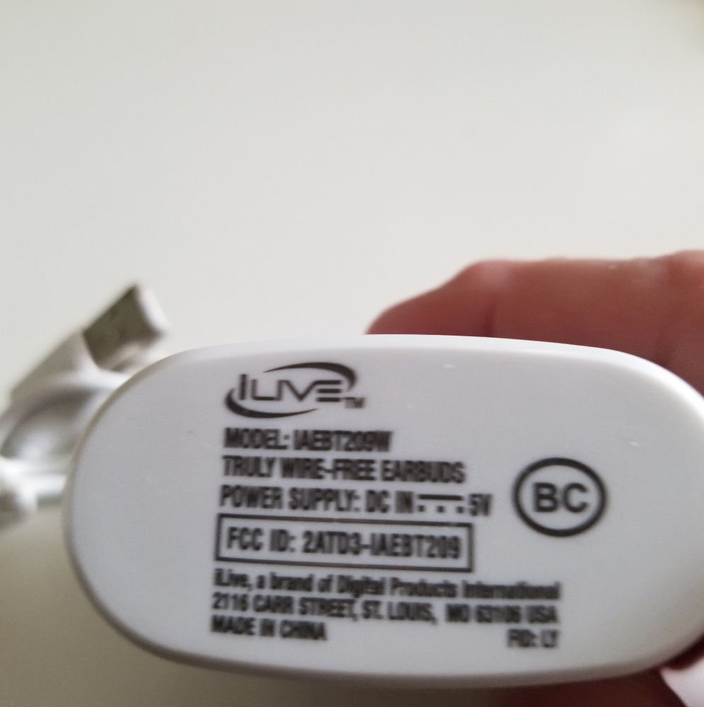 Earbuds - Picture 2 of 2